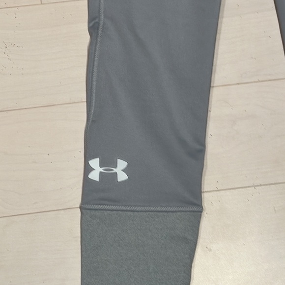 NWT girls Under Armour fleece lined leggings - size Large - Picture 2 of 7